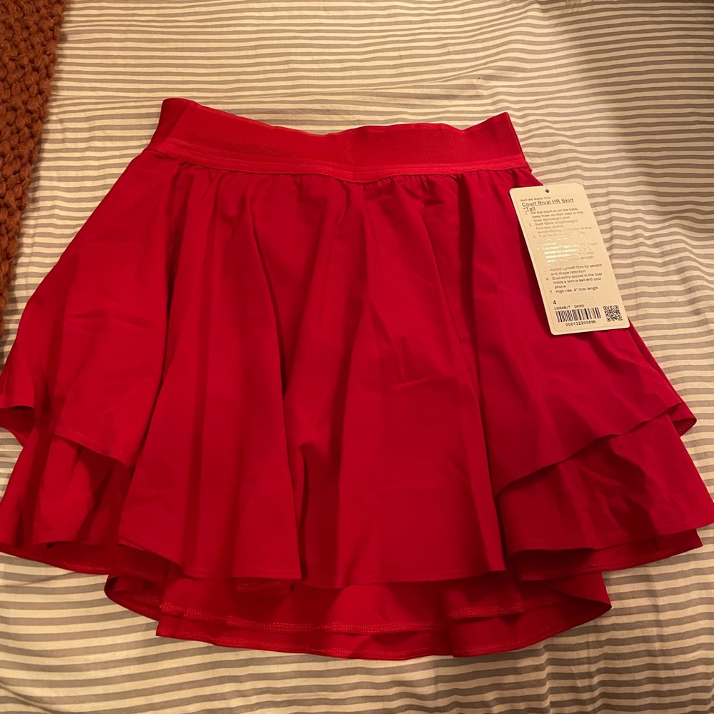 Lululemon court rival skirt